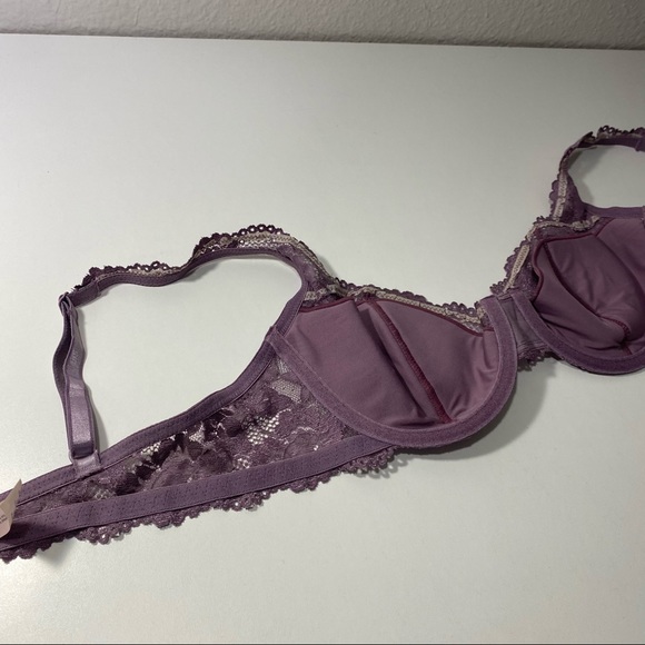 Vintage VS Unlined Purple Lace Bra - Picture 16 of 16
